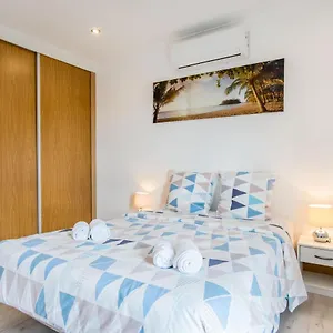 Appartement Chaleureux Et Lumineux Proche L003