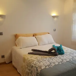  Apartment Cardoso Ii. A 5 Minuto A Pe Da Do Peneco